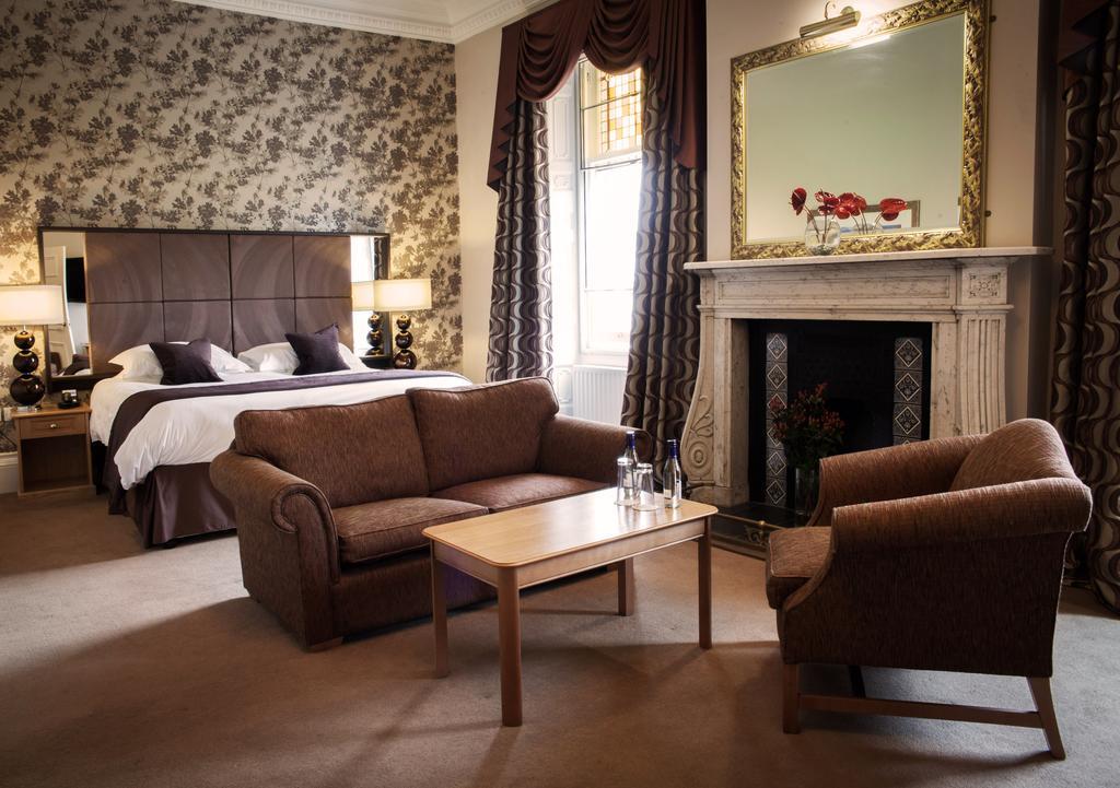 Trout Hotel Кокермут Экстерьер фото
