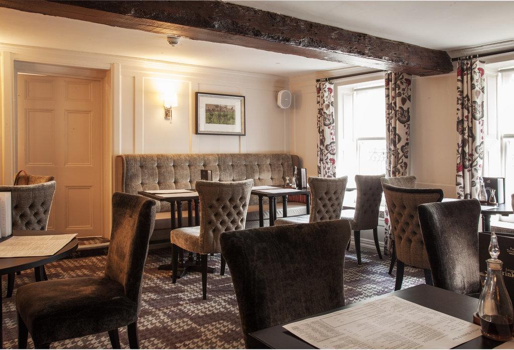 Trout Hotel Кокермут Экстерьер фото