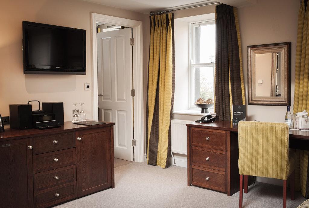 Trout Hotel Кокермут Экстерьер фото