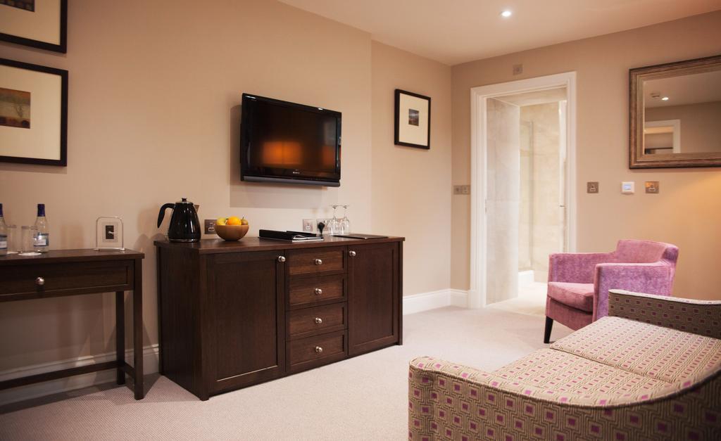 Trout Hotel Кокермут Экстерьер фото