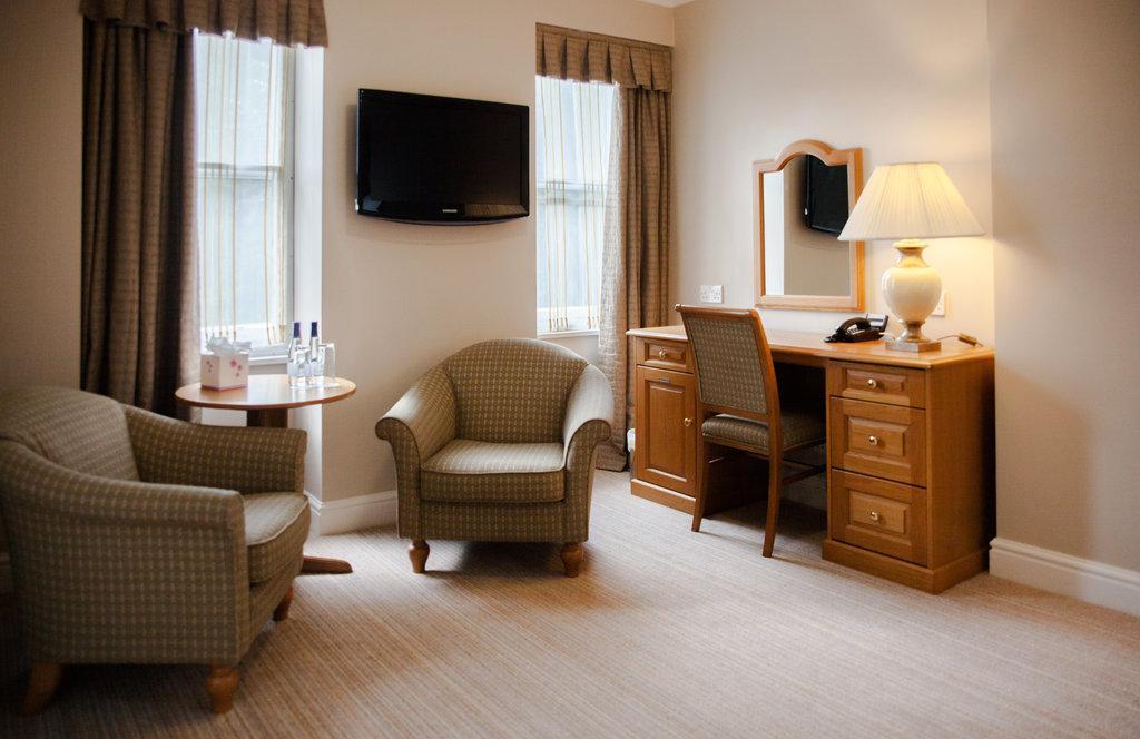 Trout Hotel Кокермут Экстерьер фото