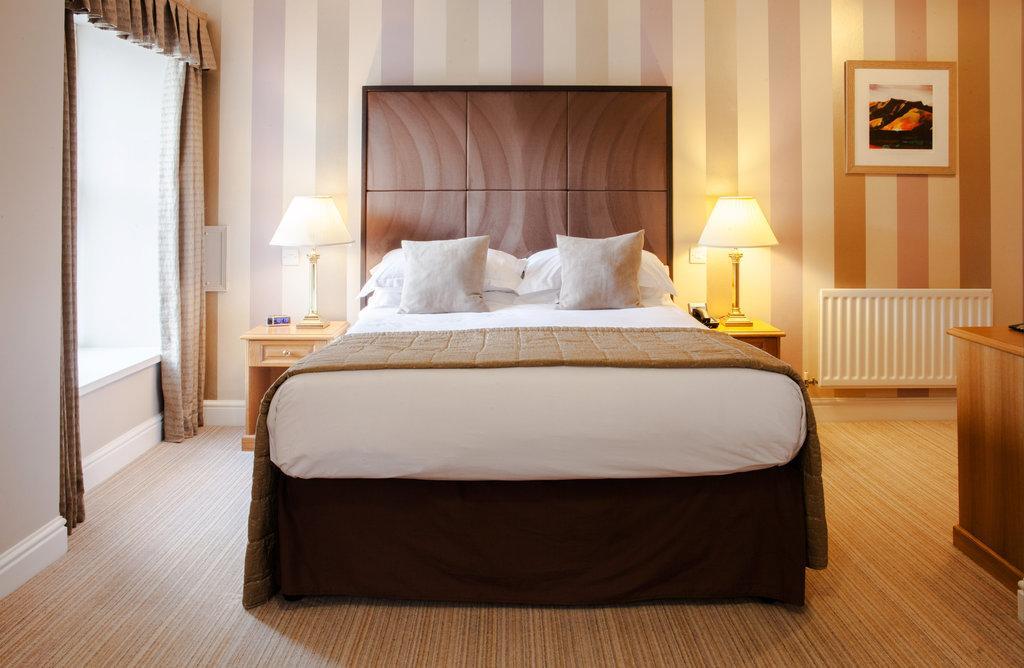 Trout Hotel Кокермут Экстерьер фото